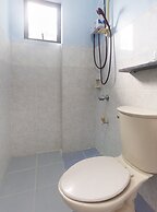 OYO 426 Coco Grove Tourist Inn