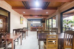 OYO 426 Coco Grove Tourist Inn