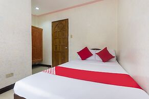 OYO 426 Coco Grove Tourist Inn