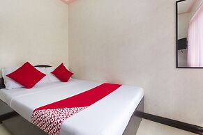 OYO 426 Coco Grove Tourist Inn