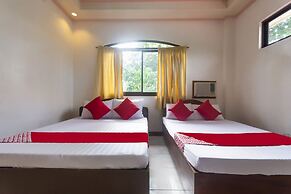 OYO 426 Coco Grove Tourist Inn