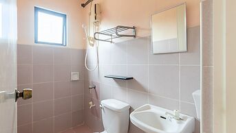 OYO 426 Coco Grove Tourist Inn