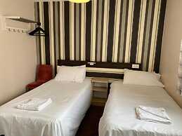 The Arncliff Hotel