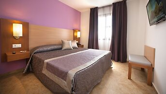 Leo Punta Umbria III - Adults Only