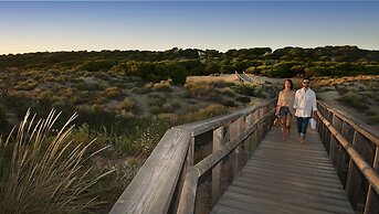 Leo Punta Umbria III - Adults Only