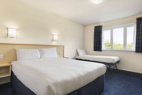 Days Inn by Wyndham Sutton Scotney North