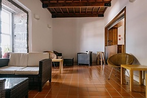 Azores Youth Hostels - Pico