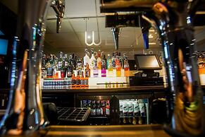 The Georgian Hollies