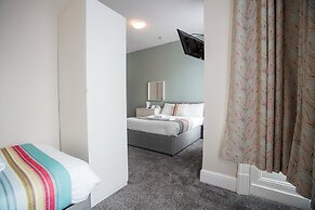 The Georgian Hollies