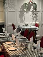 The Georgian Hollies