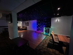 The Georgian Hollies