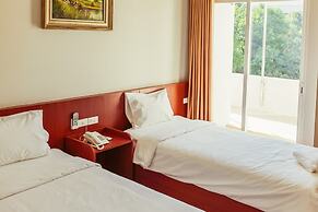 Douangpraseuth Hotel