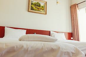 Douangpraseuth Hotel