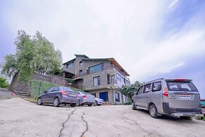 WoodSmoke resort & Spa