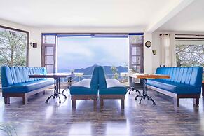 WoodSmoke resort & Spa