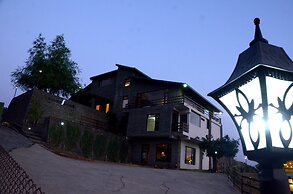 WoodSmoke resort & Spa