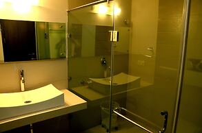 WoodSmoke resort & Spa