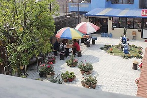 Dipankara Holiday Home