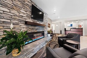 Cobblestone Hotel & Suites-Bellefontaine