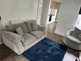 SPECIAL 5 Bedroom Whole House Brereton