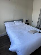 SPECIAL 5 Bedroom Whole House Brereton