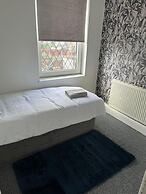 SPECIAL 5 Bedroom Whole House Brereton