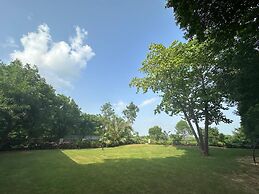 Bansari Greens Resort