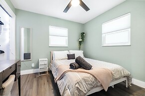 Whispering Oaks Getaway