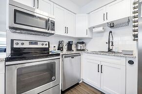 Whispering Oaks Getaway