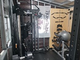 Whispering Oaks Getaway