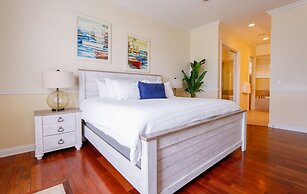 Grand Marina Suite by Brightwild Waterfront