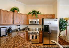 Grand Marina Suite by Brightwild Waterfront