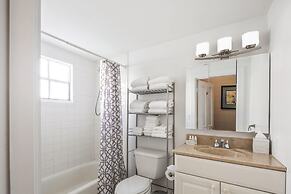 Duval Dream Loft by Brightwild Right on Duval