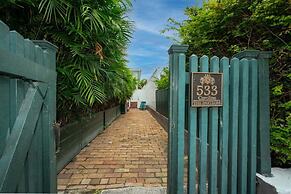 The Bartlum Luxury Studio In Prime Location