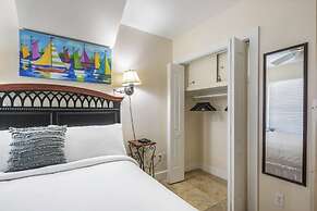 Sea Breeze by Brightwild Off-street Parking