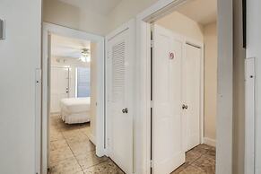 Sea Breeze by Brightwild Off-street Parking