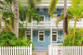 Sky Loft by Brightwild Penthouse in Prime Spot