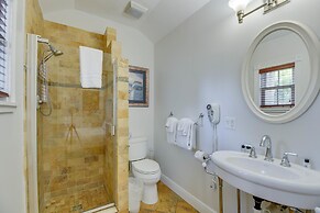 Southern Palms by Brightwild Pool Parking