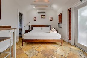 Southern Palms by Brightwild Pool Parking