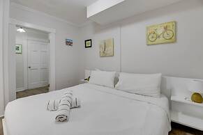 Southern Palms by Brightwild Pool Parking