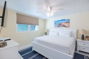The Exuma Cay by Brightwild Pool View Parking