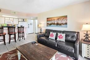 The Exuma Cay by Brightwild Pool View Parking