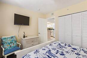 The Exuma Cay by Brightwild Pool View Parking