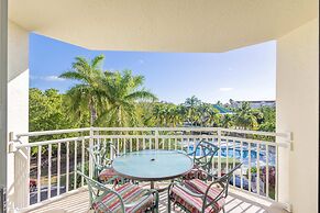 The Exuma Cay by Brightwild Pool View Parking
