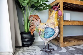 The Exuma Cay by Brightwild Pool View Parking