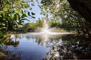 The Exuma Cay by Brightwild Pool View Parking