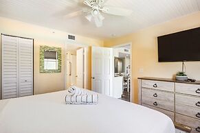 St Martin Suite Beautifully Updated Pool View