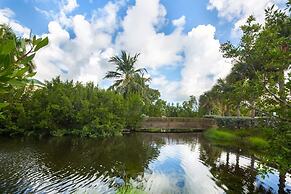 St Martin Suite Beautifully Updated Pool View