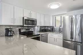 The Scallop by Brightwild Beachfront Condo