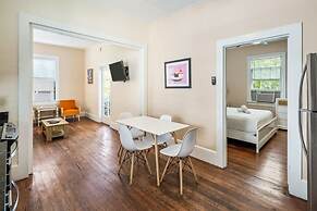 Bananas Foster by Brightwild Epic Guesthouse